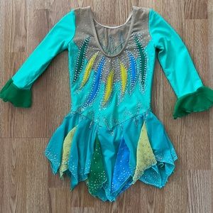 ⭐️Girls skating dress size 6